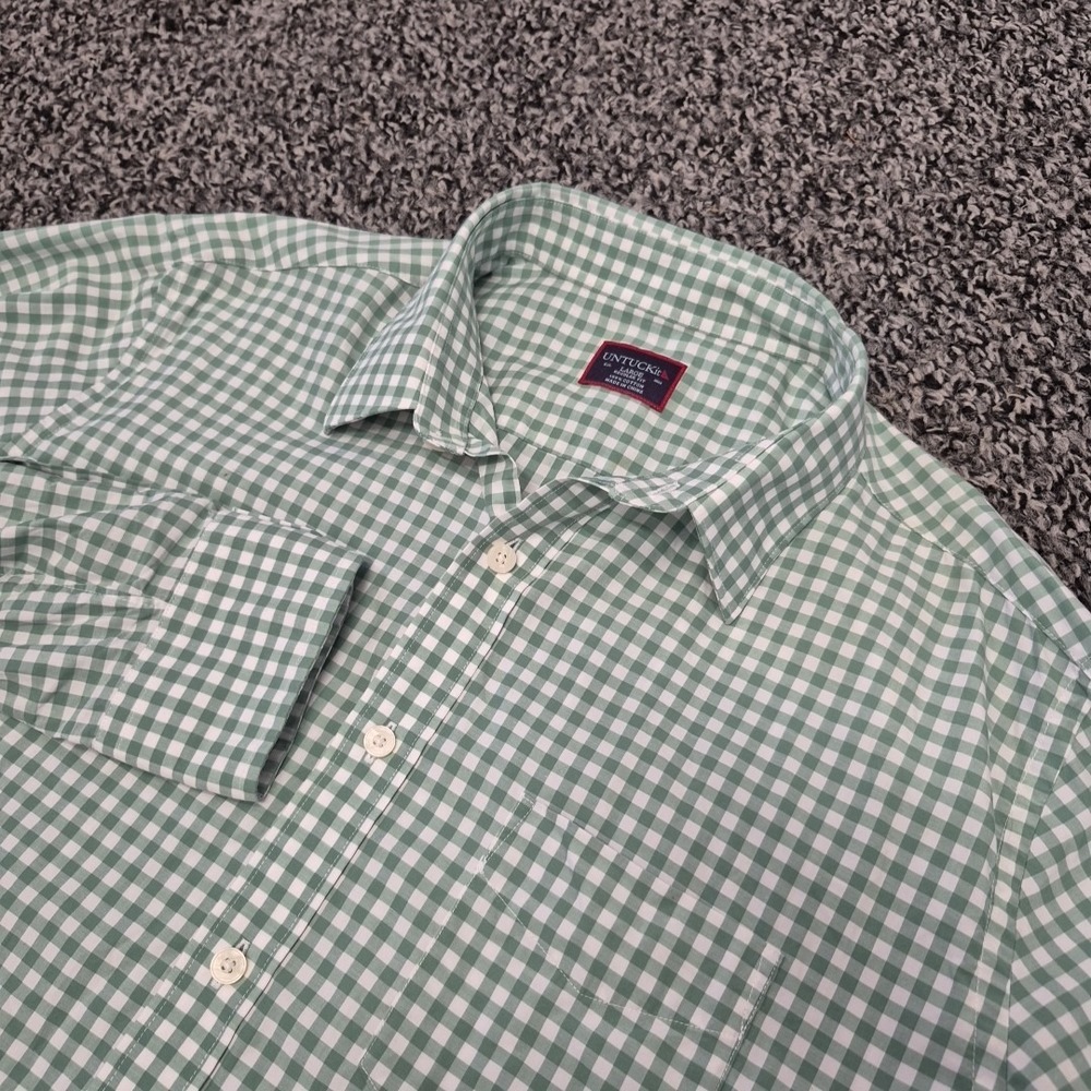 UNTUCKit Pio Cesare Long Sleeve Medium Blue Wrinkle Free Slim Fit Button Down